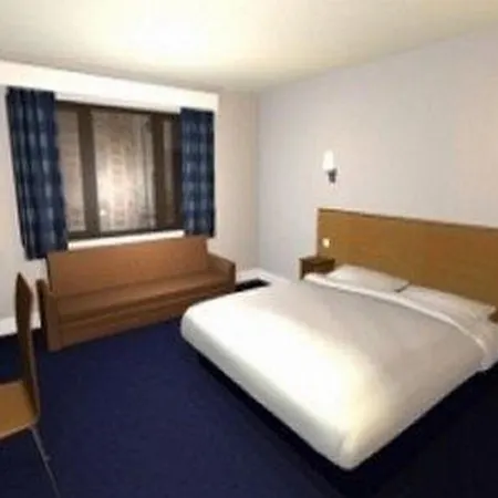 Travelodge Vicar Lane 3* 리즈