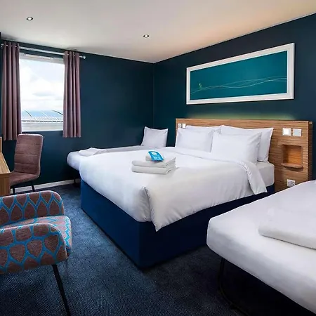 Travelodge Vicar Lane Otel 3*