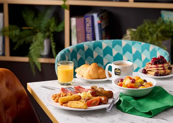 Travelodge Vicar Lane 3*