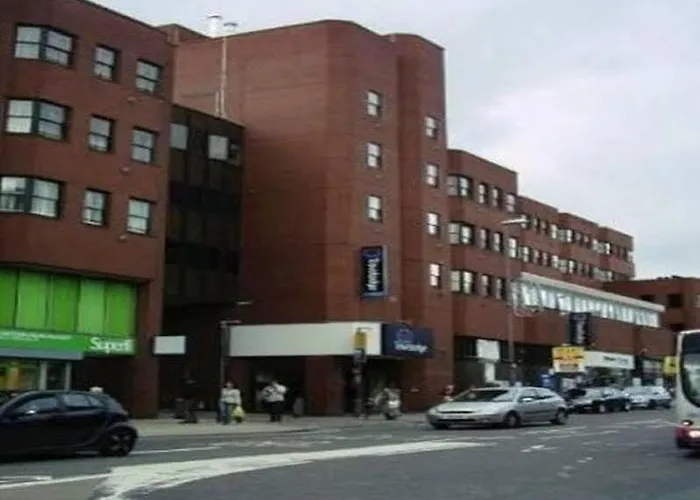 Travelodge Vicar Lane リーズ