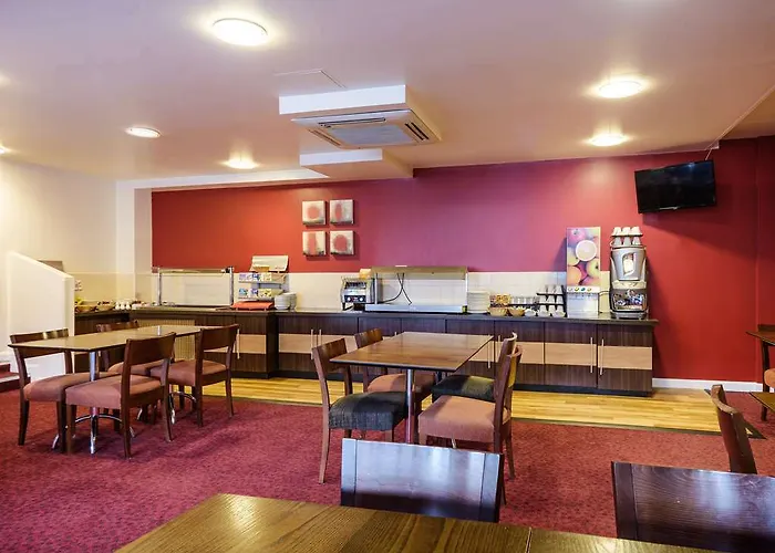 Travelodge Vicar Lane 3*