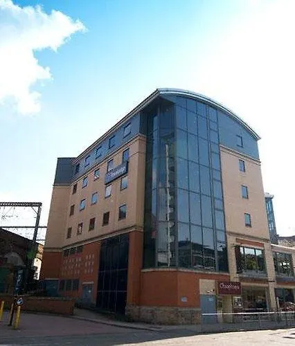 Travelodge Vicar Lane Готель Лідс