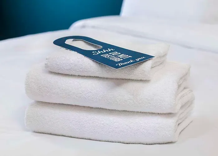 Travelodge Vicar Lane Готель